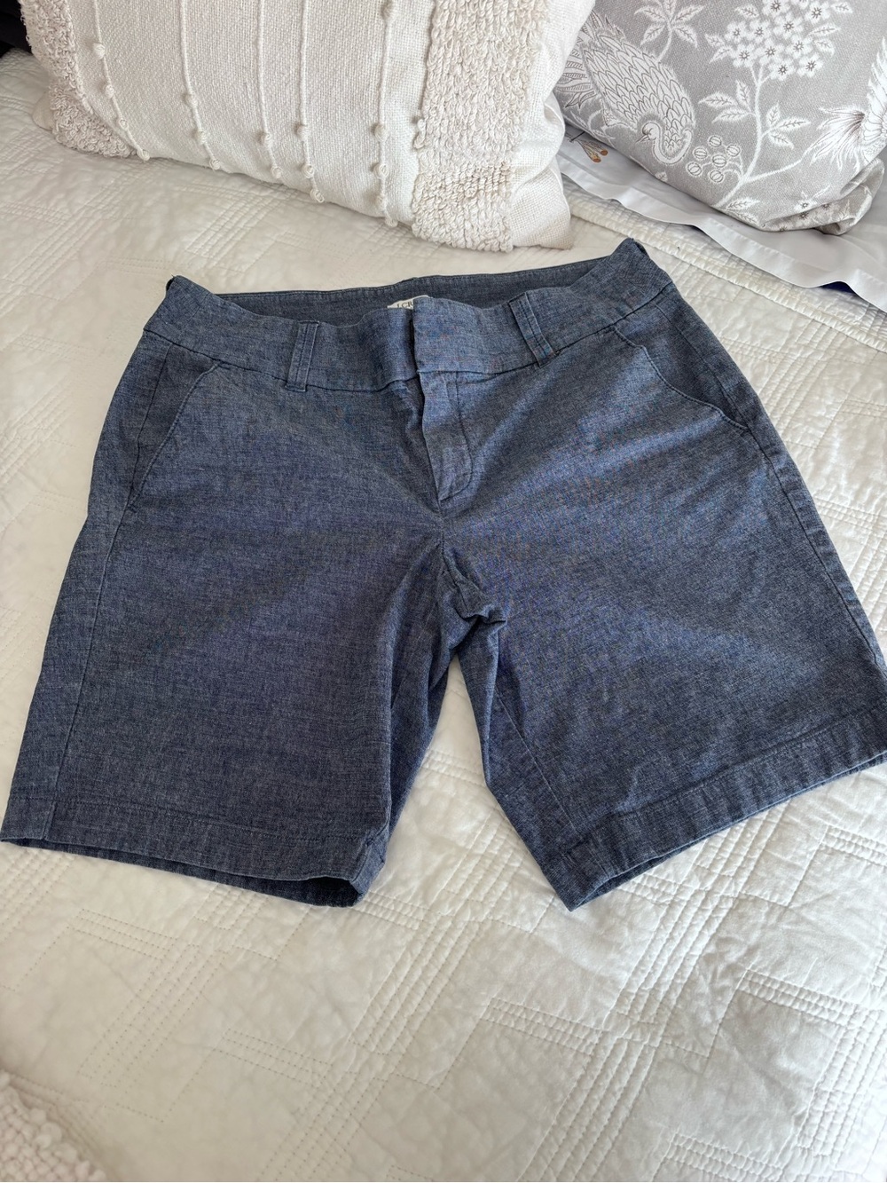 J.Crew denim chambray shorts lightweight size 4 blue pockets